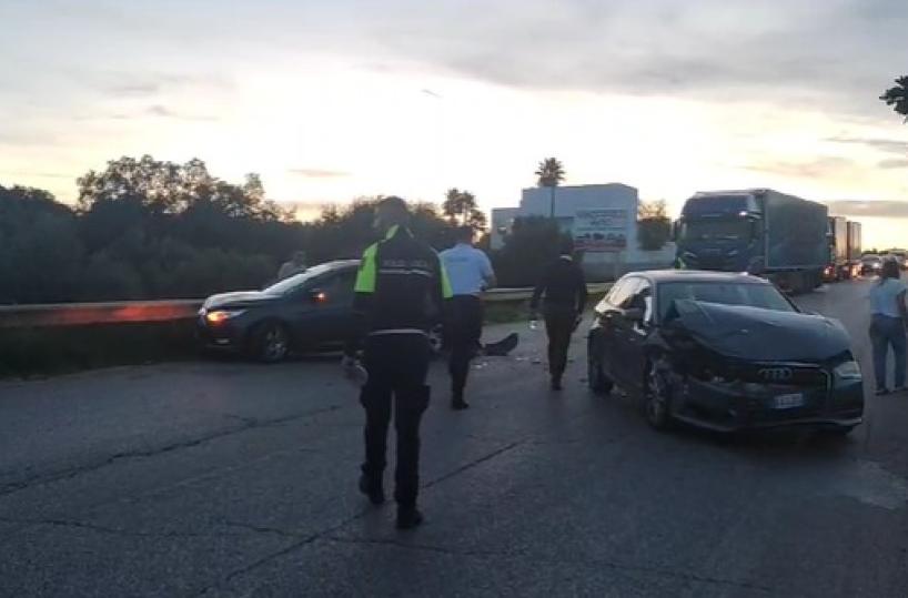 Scontro tra 3 auto sulla Conversano-Polignano: 3 feriti lievi. Traffico in tilt