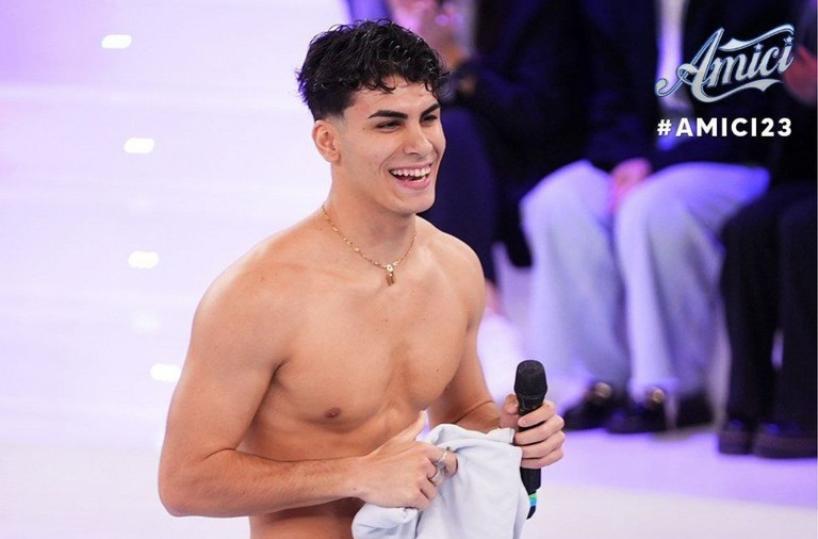 Da Barletta ad Amici 23: il ballerino Giovanni Tesse conquista un banco