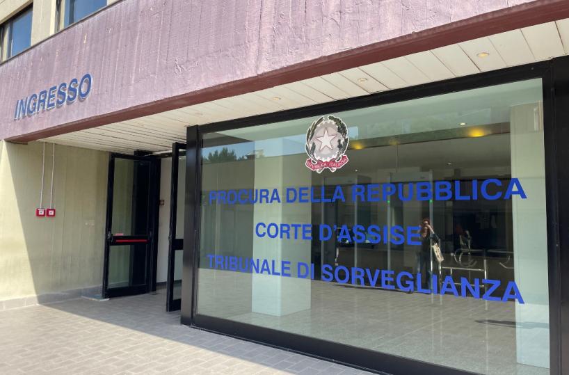«Soldi da imprenditore per accogliere un ricorso», a Bari chiusa indagine su ex gip Nardi e un commercialista