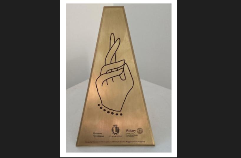 A Bari vecchia un percorso artistico dedicato a San Nicola, con pietre d’inciampo e totem esplicativi