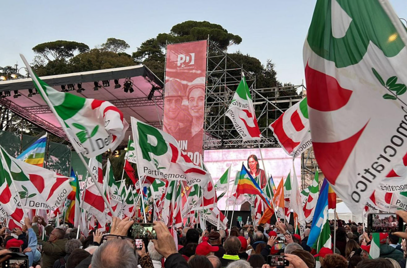 Pd Puglia a Roma per la manifestazione: la carica dei 50mila in piazza del Popolo