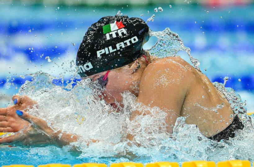 Messaggi dal trofeo di nuoto «Nico Sapio»: Pilato sta ritornando e Tarantino a tutto stile