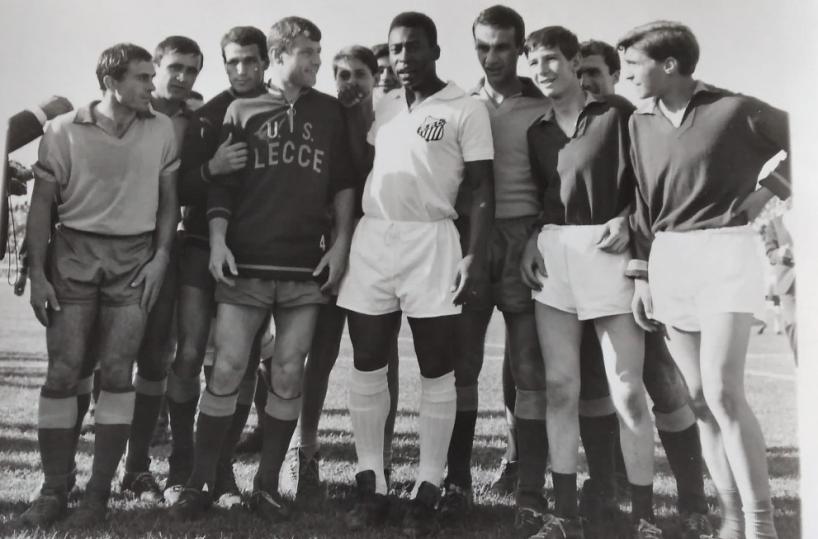 Quel giorno in campo con Pelè: l'evento nella storia del calcio leccese
