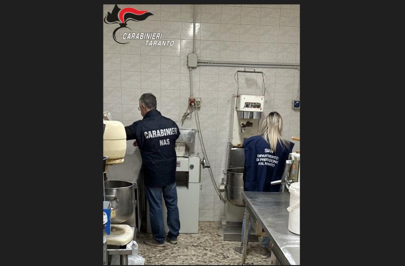 Ragnatele, muffa e incrostazioni: chiuso un panificio nel Tarantino