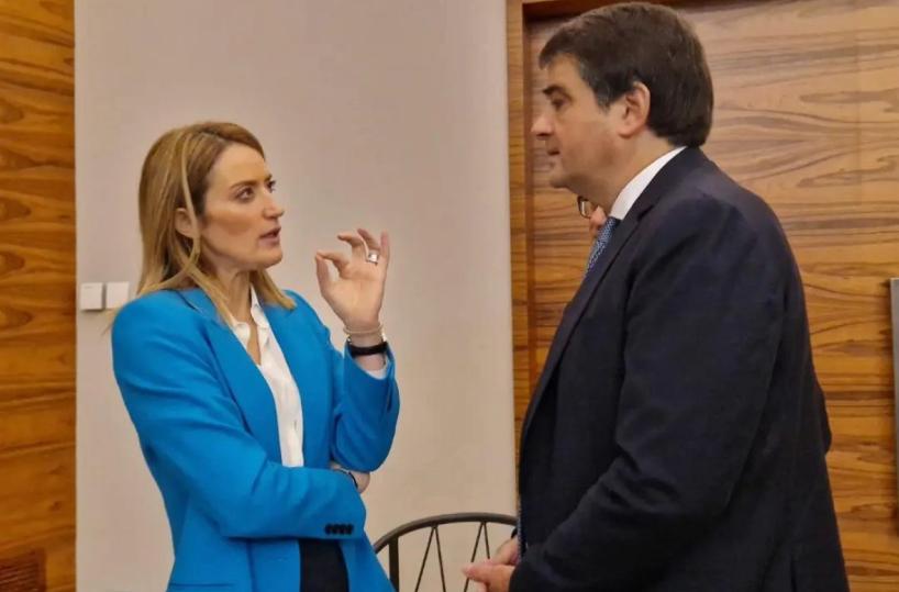Presidente Parlamento Europeo Metsola in visita a Lecce: il via da Santa Croce
