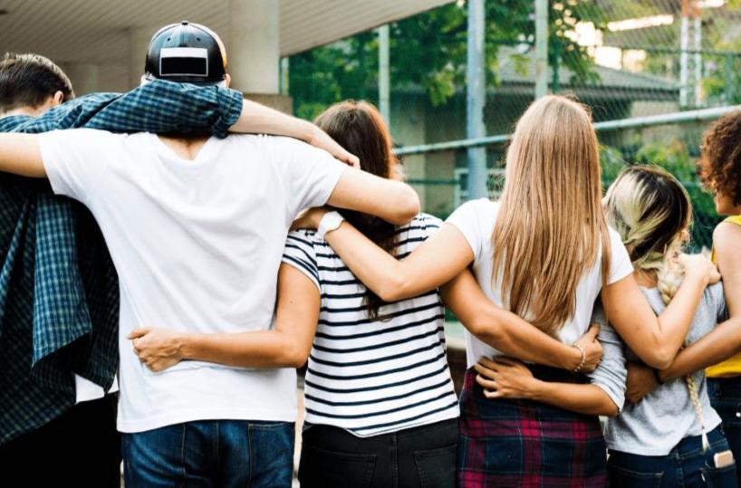 Non è vero che i giovani sono «sdraiati»: la politica? li riguarda
