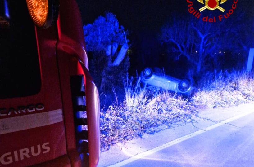 L'auto si ribalta  tra Squinzano e S. Pietro Vernotico: illese due ragazze