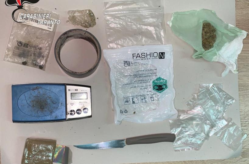 Arrestato pusher 26enne nel Tarantino, nascondeva droga in casa