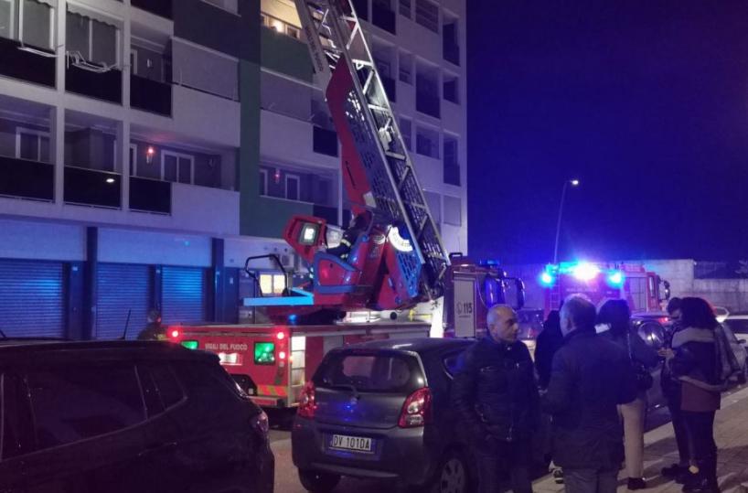 Barletta, incendio in appartamento: non c'era nessuno in casa
