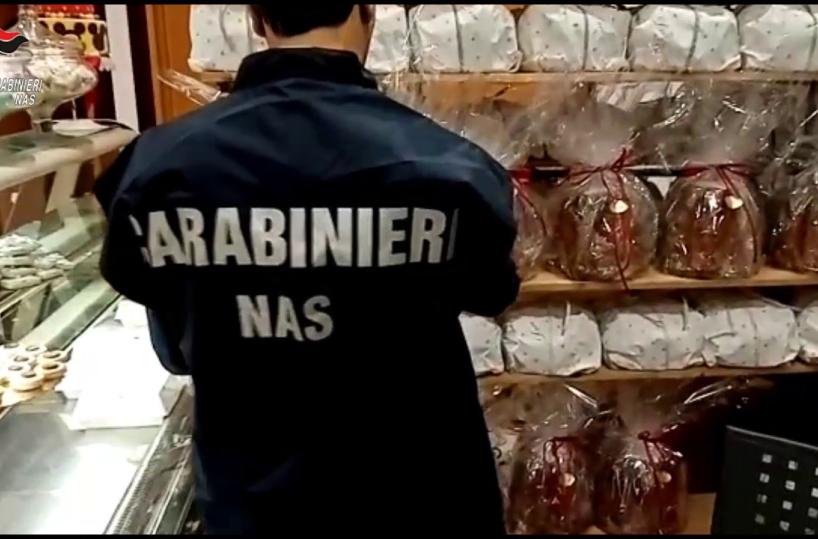 Prodotti da forno scaduti o con etichette irregolari: quintali di merce sequestrata nel Tarantino
