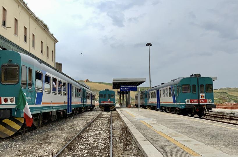 RFI, via ai lavori di elettrificazione tratta Rocchetta-Potenza