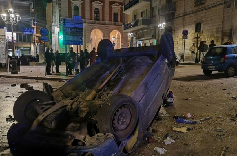 Auto distrutta da petardi a Molfetta: ora bimbo disabile resta a piedi