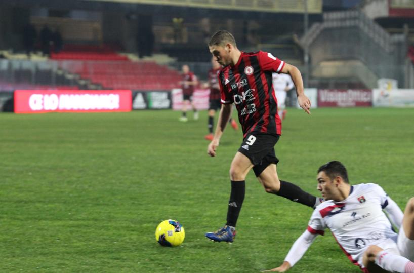 Foggia-Taranto 1 a 2, è Kanoute-gol, il Taranto vola con un Foggia in vena di regali