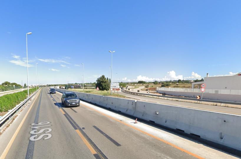 Bari, incidente sulla SS16 all'uscita di via Gentile: muore motociclista 49enne