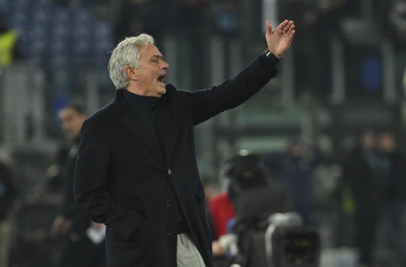 Serie A, la Roma esonera l'allenatore José Mourinho