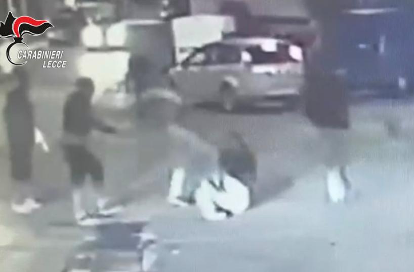 Lequile, organizzano una spedizione punitiva dopo incidente: tre arresti 