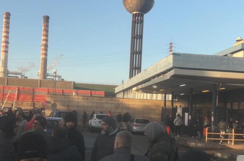Ex Ilva, protesta l'indotto: in corso cortei e blocchi stradali a Taranto 