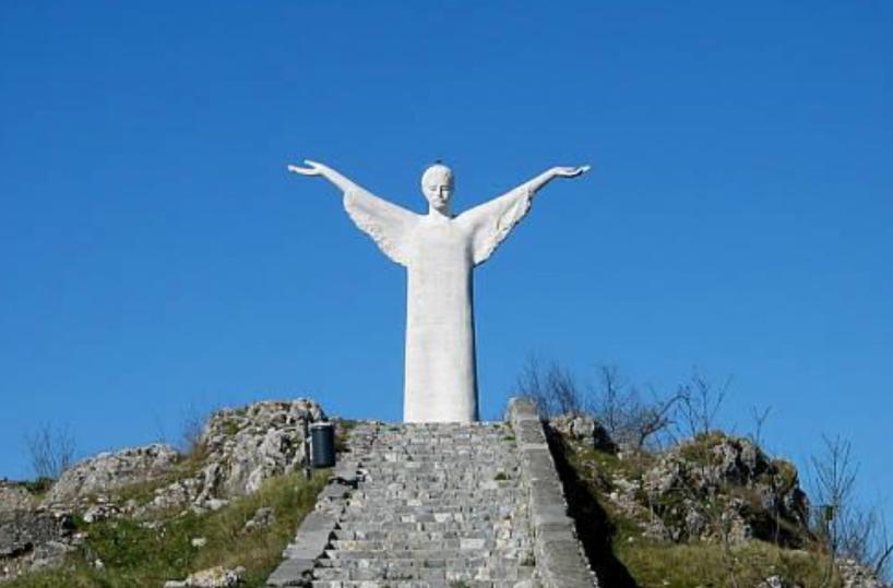 «La statua del Cristo di Maratea rischia di crollare»: l'avvertimento del Cseres
