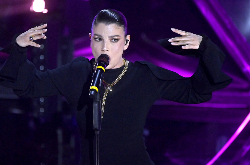 Sanremo 2024, Emma: «Ogni giorno i fan vengono a trovarmi sotto l'hotel: mi danno la carica»