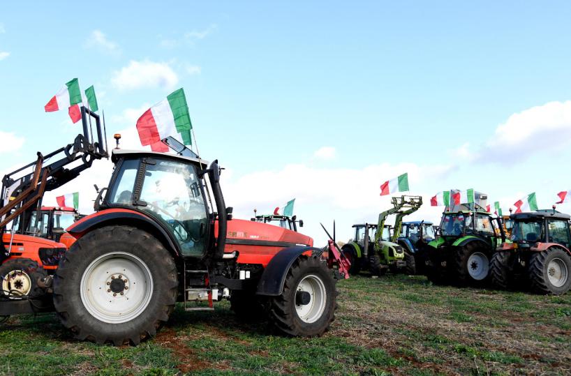 La protesta motorizzata focalizza i problemi ma rischia il sovranismo