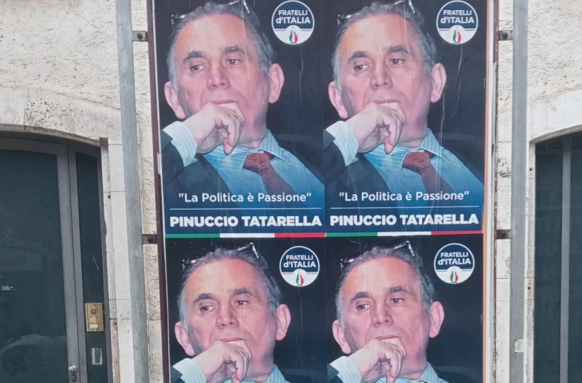 A Bari imbrattati i manifesti in ricordo di Pinuccio Tatarella