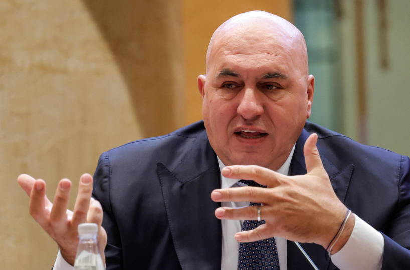 Ministro Difesa Crosetto ricoverato nella notte: si sospetta pericardite