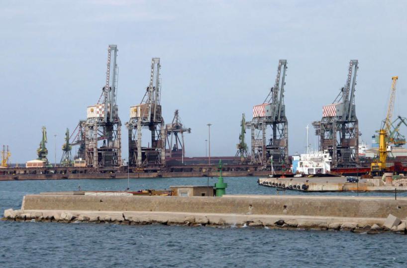 Inchiesta sui lavori al Porto di Taranto: tre accusati di turbativa d’asta