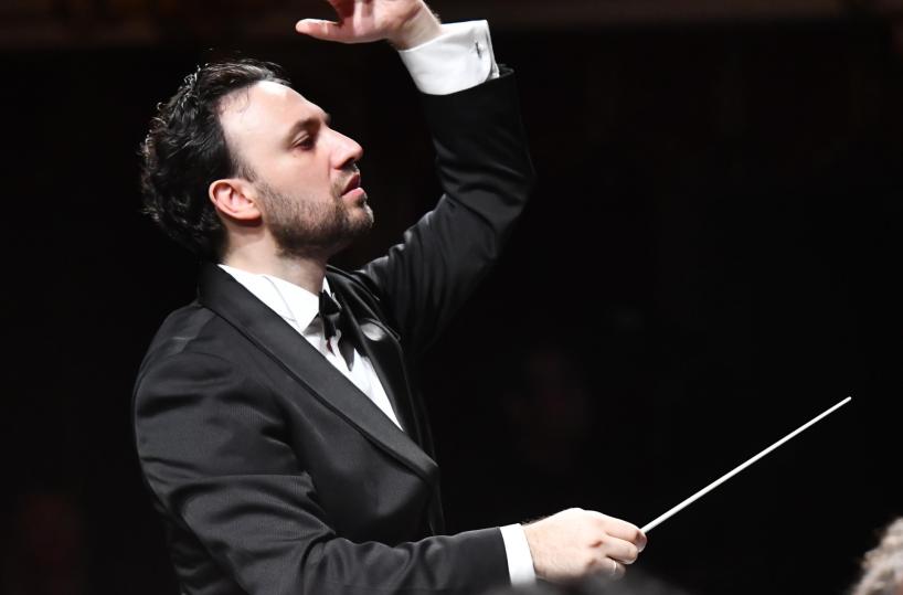 Petruzzelli a Bari: Enrico Fagone dirige il prossimo Famila Concert