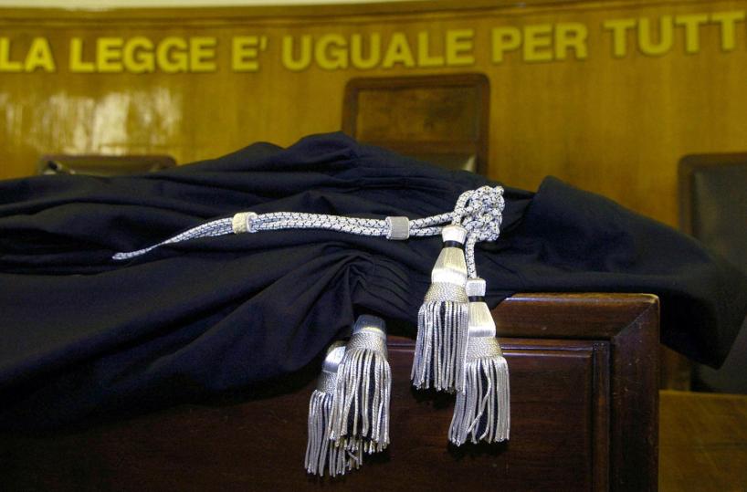 La minaccia alla ex che non vuole tornare con lui, «Ti taglio la testa»: giudizio immediato per 28enne barese
