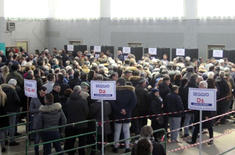 Bari, anche il nipote del boss Parisi aiutò Olivieri a far vincere Di Rella
