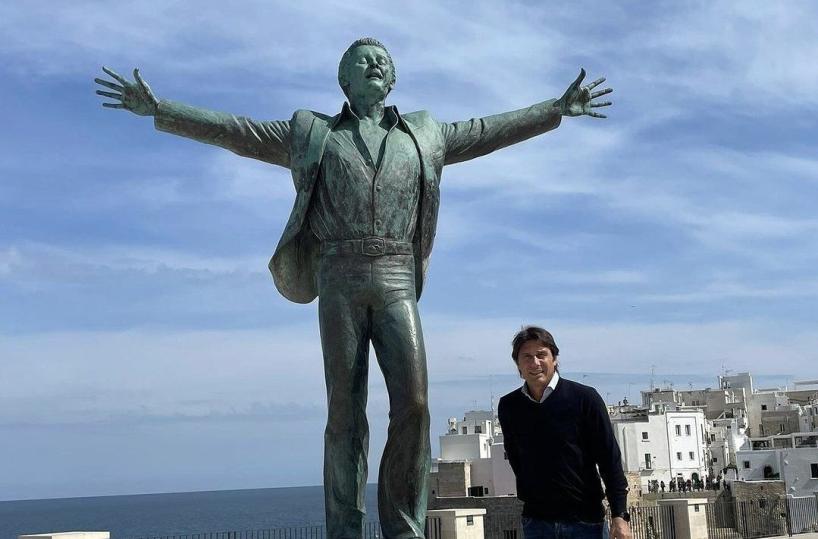 Dopo il week end a Matera, Antonio Conte fa tappa a Polignano a Mare