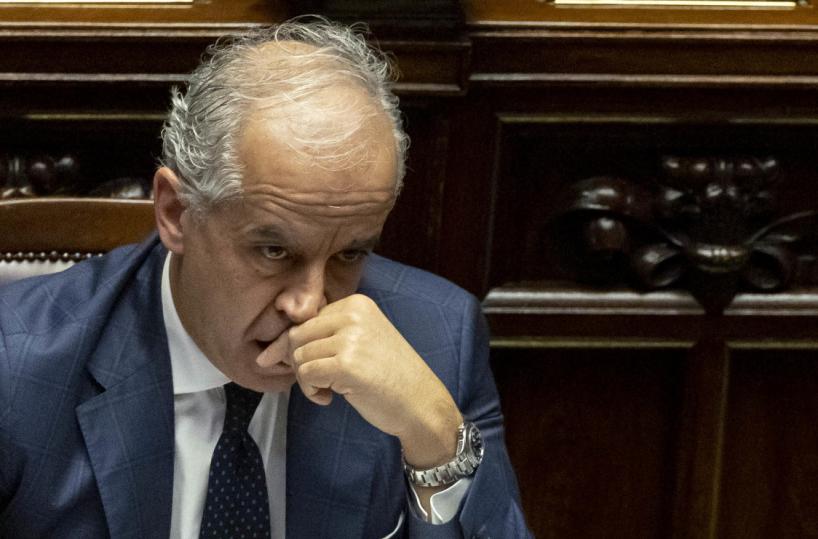 Perché sciogliere un consiglio comunale prossimo a scadere?