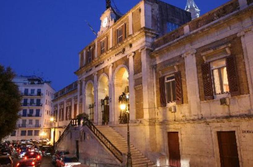 Andria, lotta all’evasione: dai furbetti di Tari e Imu il Comune incassa 900mila euro