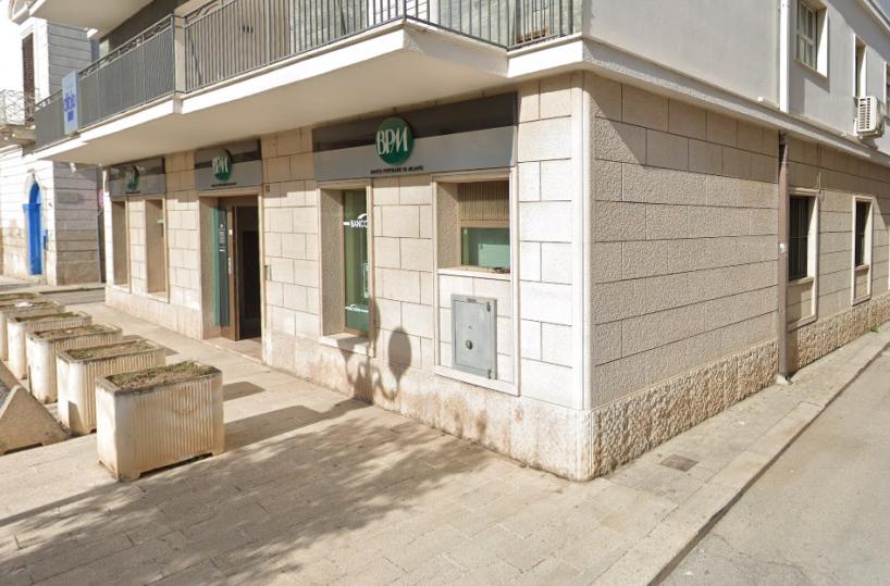 Trinitapoli, malviventi fanno esplodere bancomat: in fuga, dubbi sul bottino
