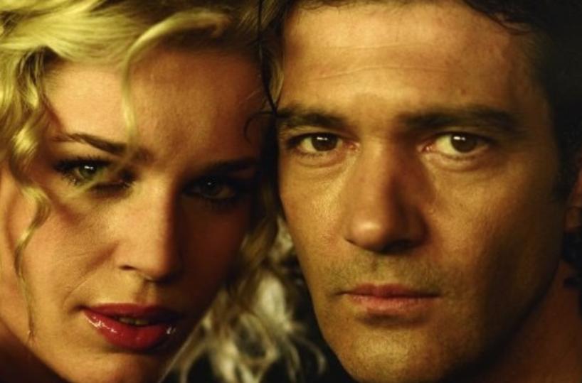 Una ladra bella e affascinante fa i conti con il suo passato in «Femme Fatale» di De Palma
