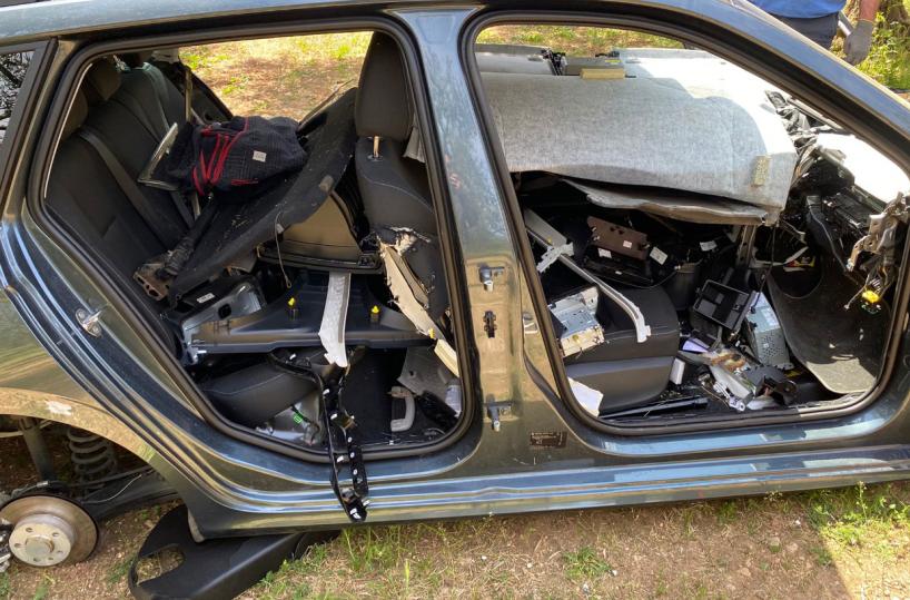 Cerignola, scacco alla filiera delle auto rubate e cannibalizzate