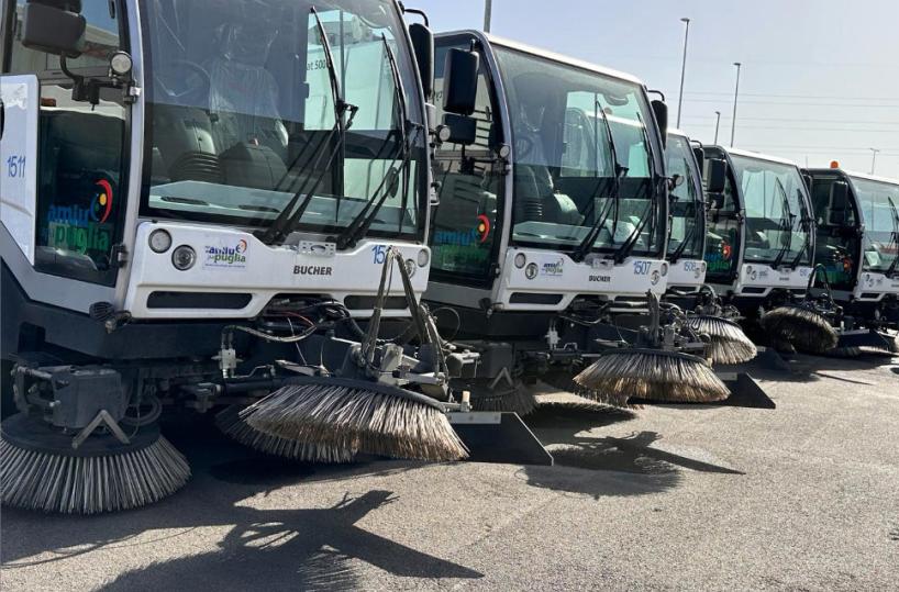 Foggia, aggredisce dipendente Amiu al lavoro e gli ruba il mezzo per pulire le strade