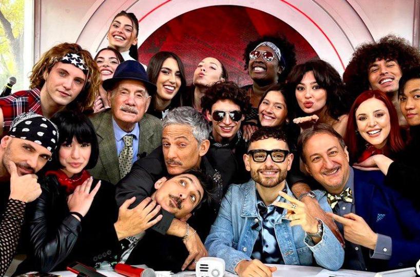 Fiorello torna sul voto a Bari: «Per candidarsi non bisogna essere stati in vacanza in Puglia negli ultimi tre anni»