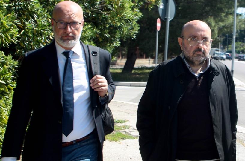 Sandro Cataldo (a destra) con l'avvocato Smaldone