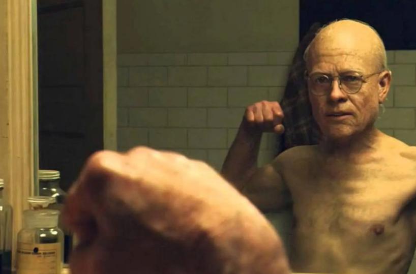 Una vita... dalla tomba alla culla Benjamin Button e il suo «caso» nel film di Fincher con Brad Pitt