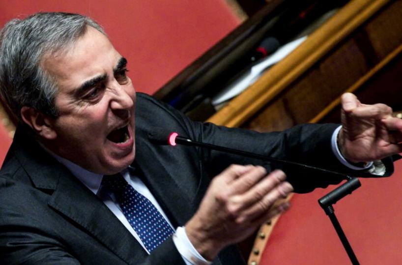 Gasparri: «Non siamo una banda di gonzi che crede a Emiliano, arriva il suo tramonto»