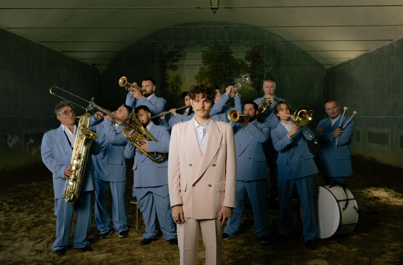 «Il silenzio fa boom», esplode la festa nel nuovo album di Renzo Rubino