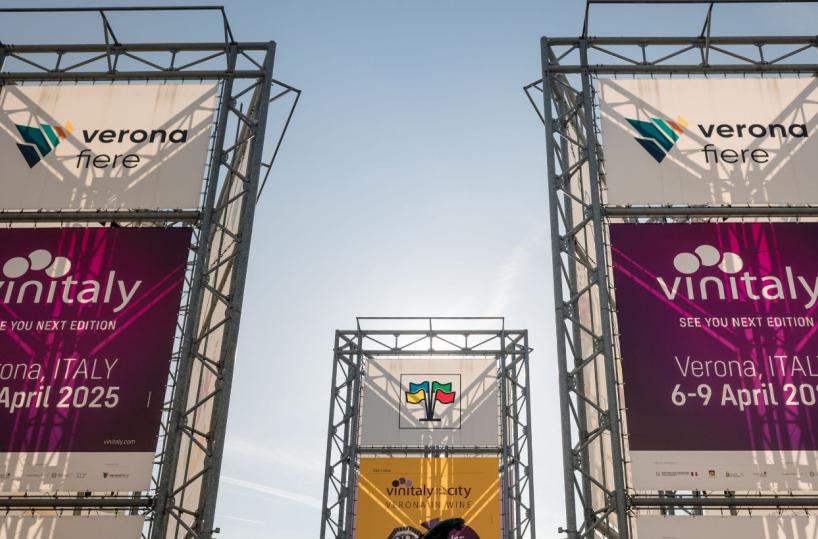 In centomila al Vinitaly: la carica degli stranieri