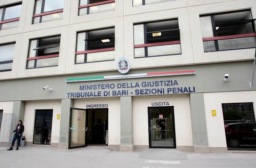 Le tangenti, i favori, le chat del fratello: ecco tutte le «verità» di Enzo Pisicchio