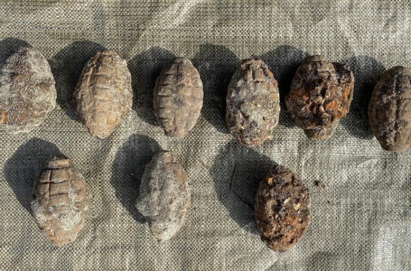 Cassano, in una cava nascoste 9 bombe della seconda guerra mondiale 