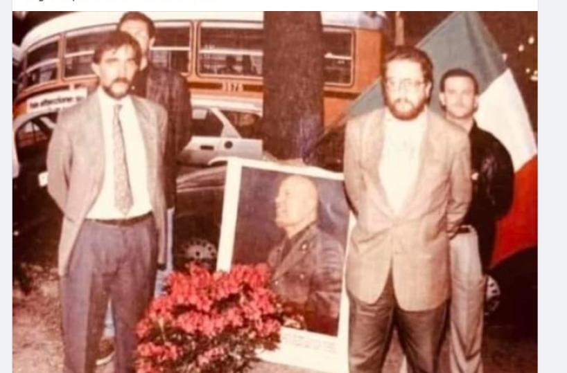Nuovo post di Riondino su Fb: ha ri-girato la foto di La Russa: «Vediamo se l'originale provoca lo stesso scandalo»