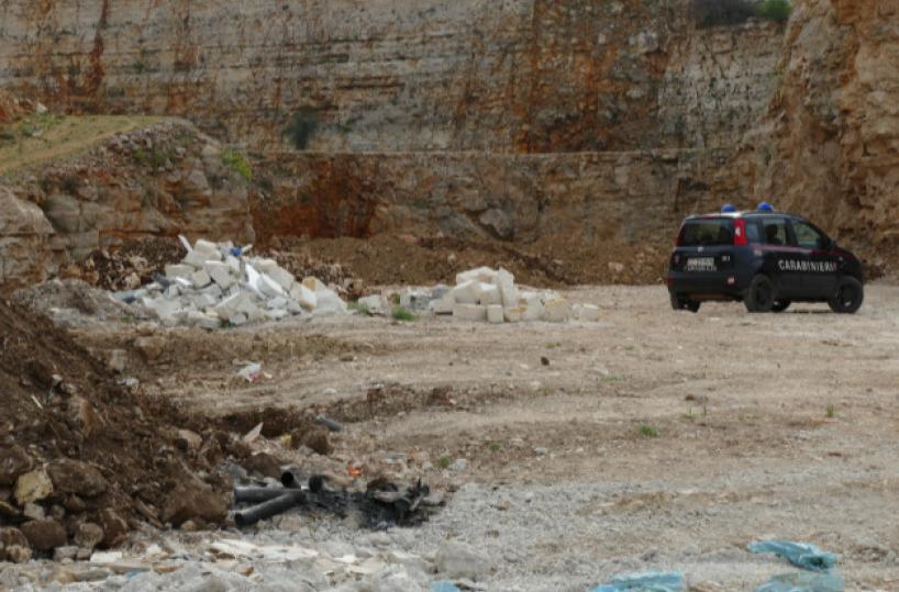 Altamura, cava nel Parco dell'Alta Murgia trasformata in discarica: 9 indagati