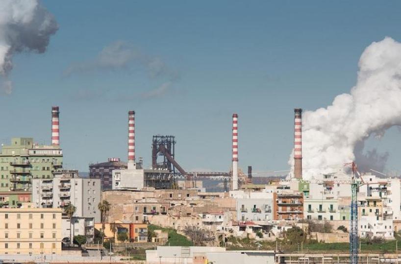 L’amarezza dell’ex Ilva: produzione al minimo e lavoratori in bilico