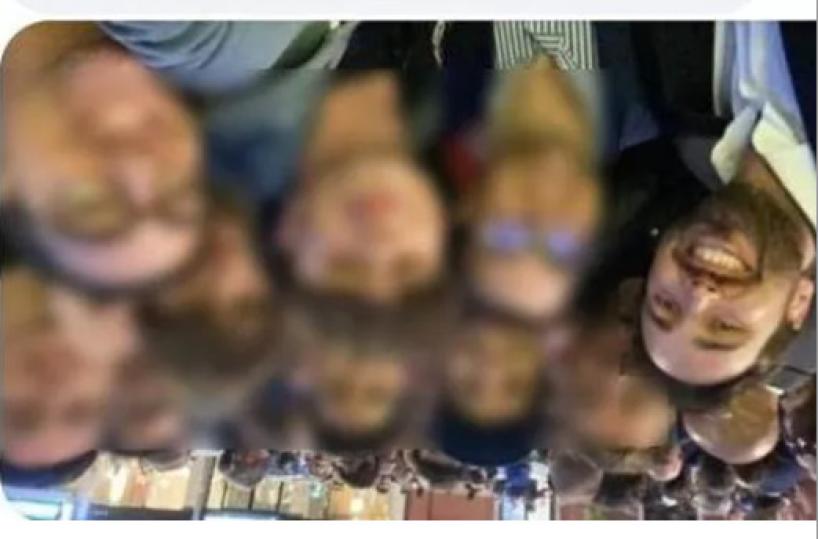 Bari, la foto di Fabio Romito a testa in giù su Fb. Il candidato sindaco leghista: «Ripugnante»