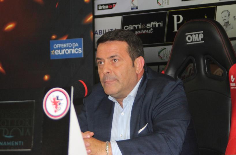 Foggia calcio, il presidente Canonico lascia: «Regalo la squadra, le mie quote societarie gratis per chi le vuole»